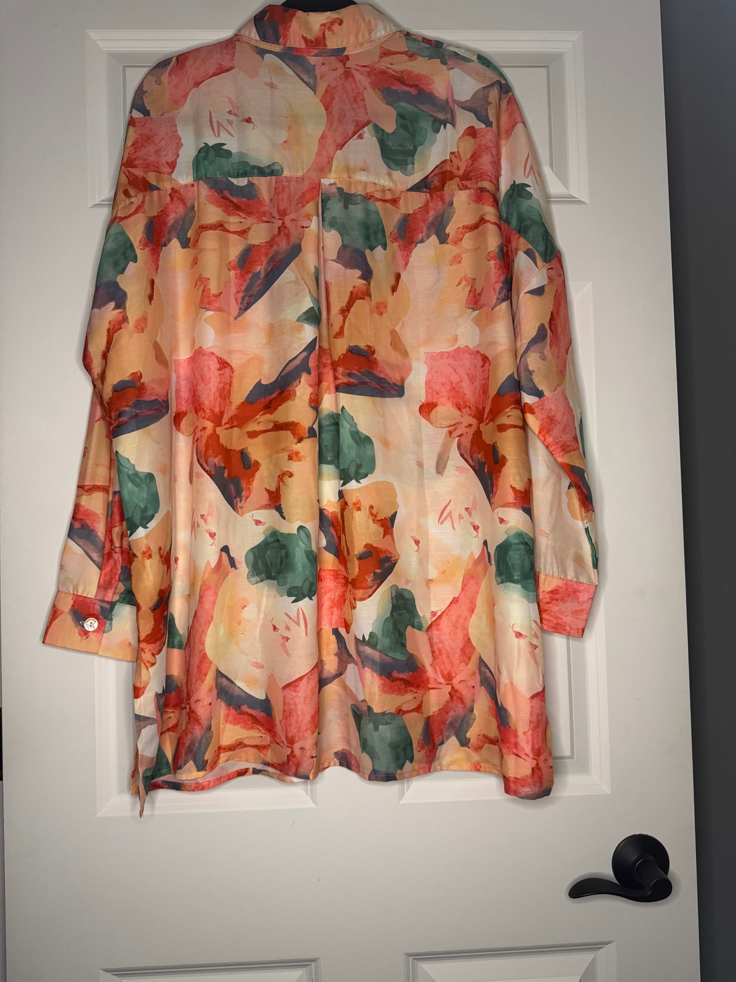 Unbranded long sleeve button up xl peach red pink orange green floral