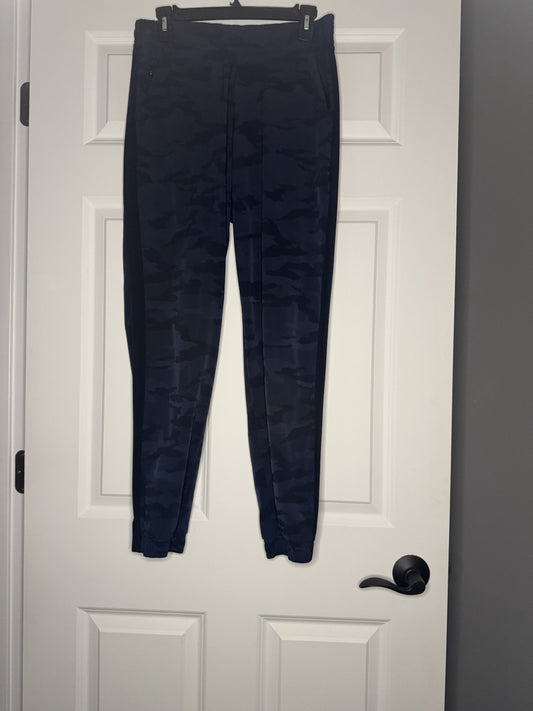 Athleta Brooklyn Textured Joggers Size 8 Blue And Navy Camo Print