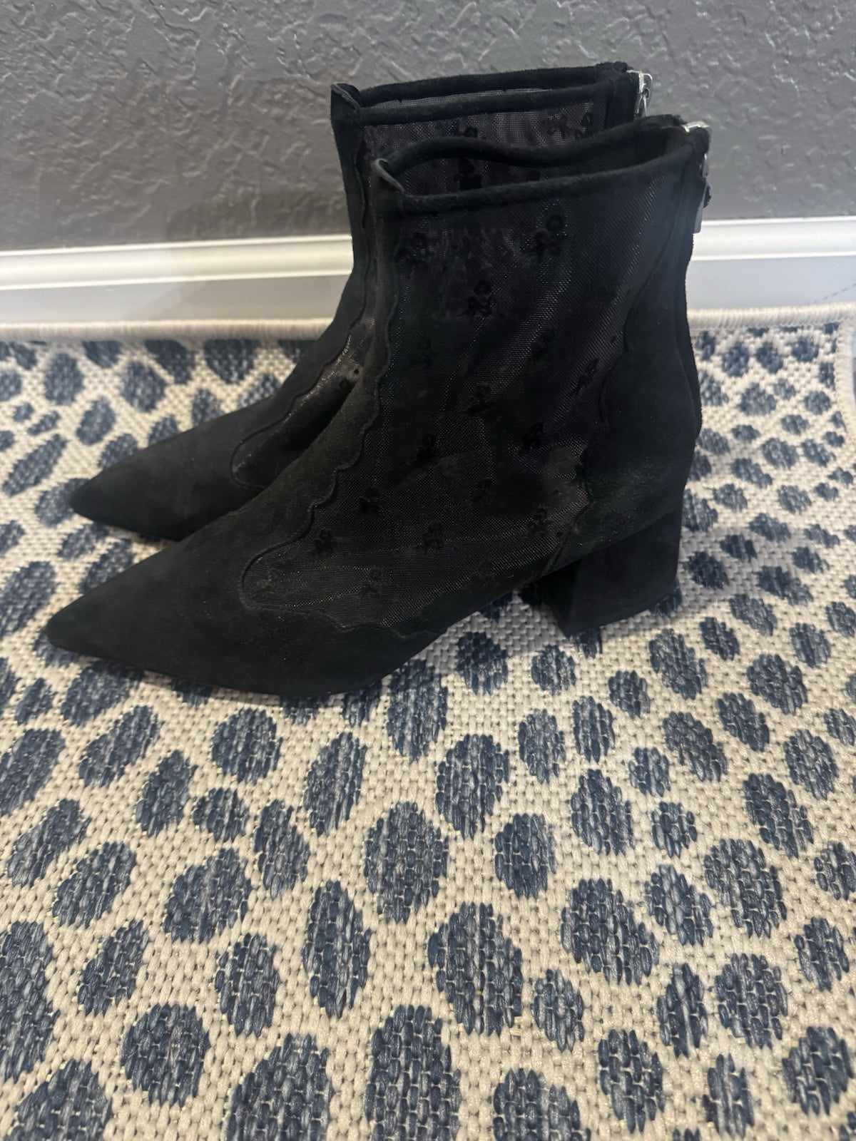 Coach Booties Pointed With Mesh Black Print 8.5 Small Scuff On Points 