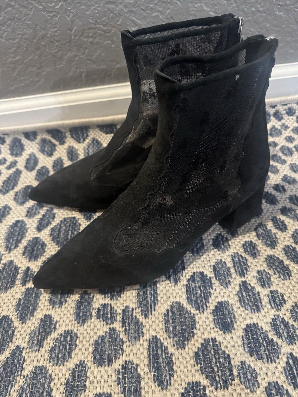 Coach Booties Pointed With Mesh Black Print 8.5 Small Scuff On Points 