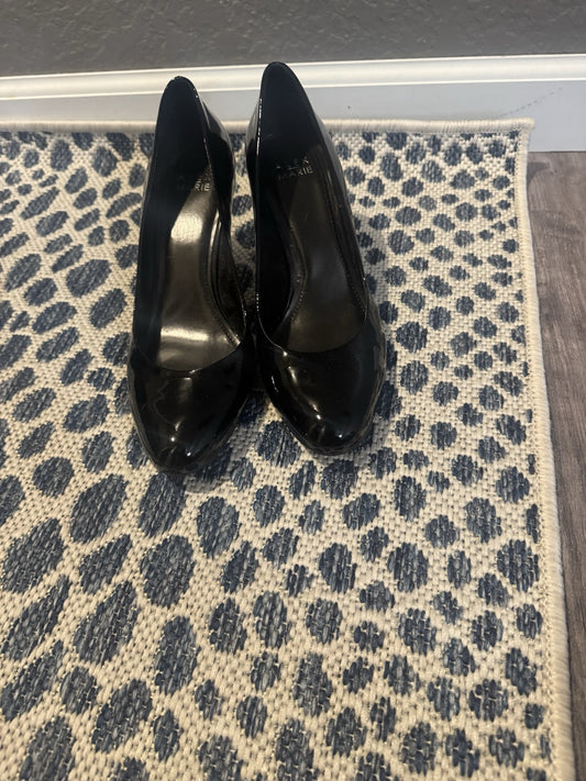Alex Marie Black Patent Heels 9.5 Some Small Markings