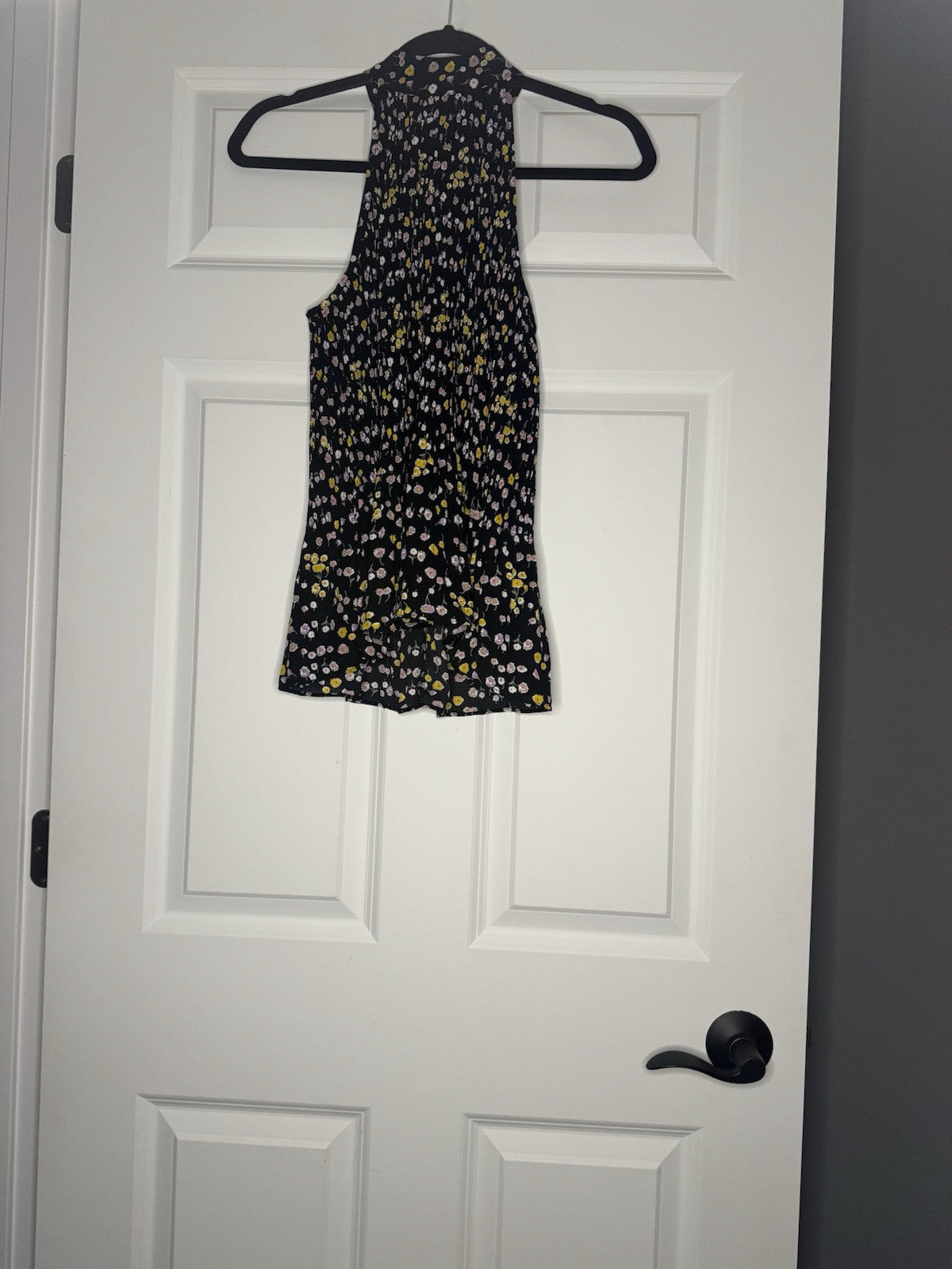 Pleione Sleeveless Blouse Black With Multicolor Floral Print Nwt 