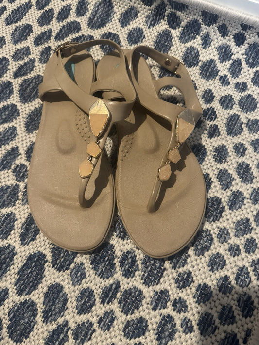 Soft Surroundings Sandals Beige With Beading Size 8
