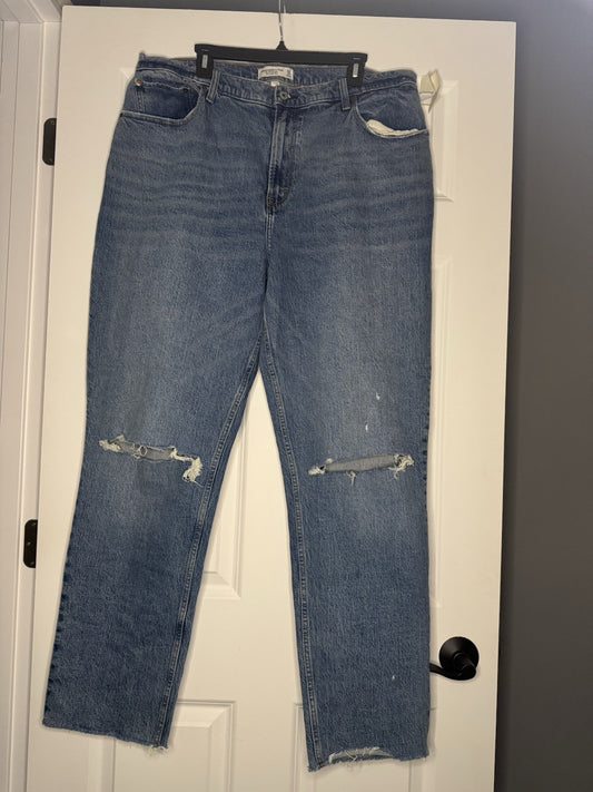 Abercrombie The 90s Straight Ultra High Rise Curve Love 34/18 Long Distress Nwt